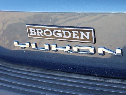 New 2026 GMC Yukon XL Denali w/ Denali Reserve Package image 19