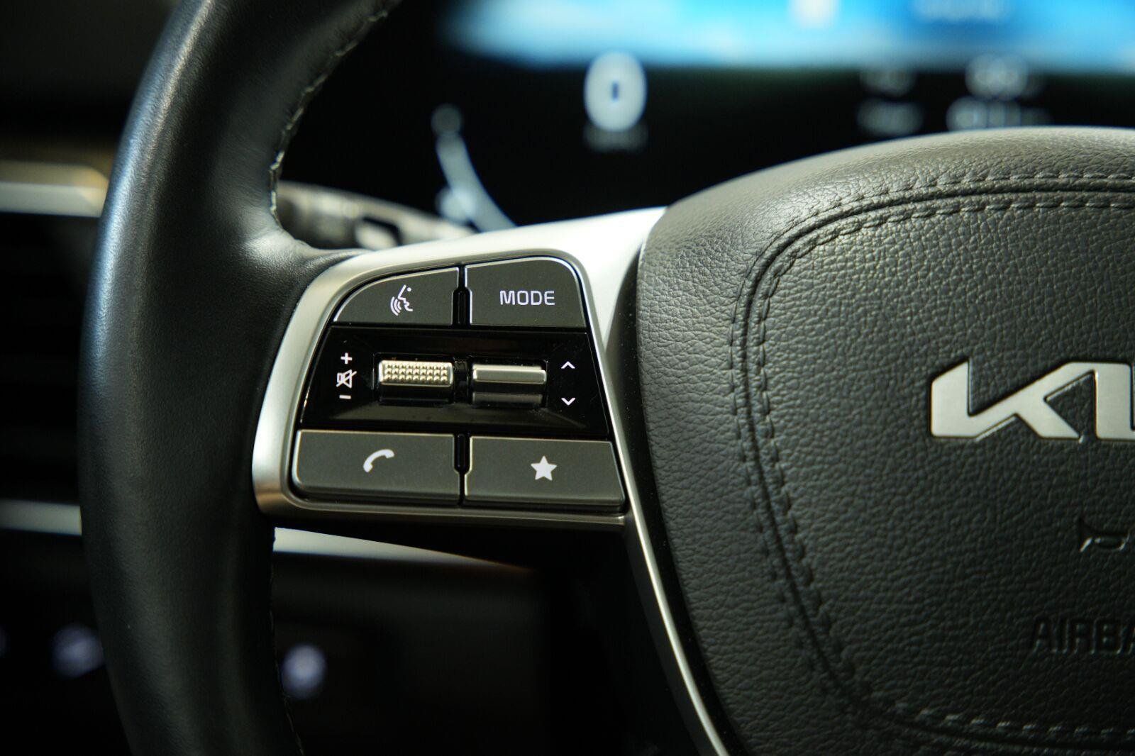 Used 2025 Kia Telluride SX AWD/4WD image 43