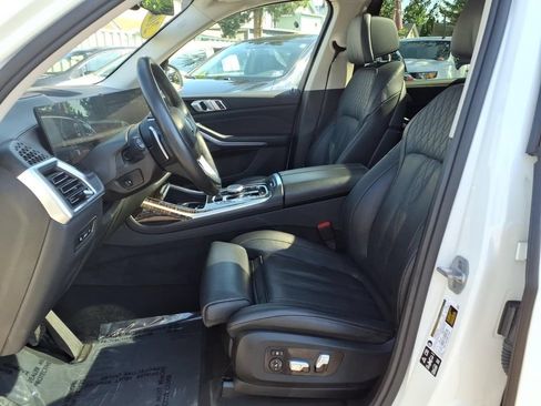 Used 2025 BMW X7 xDrive40i AWD/4WD image 22