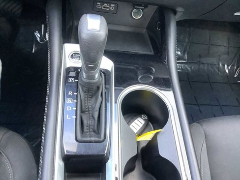 Used 2023 Nissan Altima 2.5 SV image 17