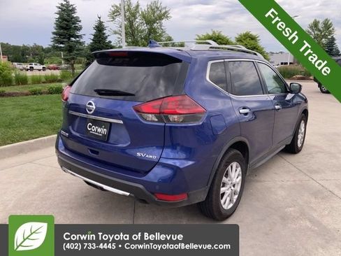 Used 2020 Nissan Rogue SV AWD/4WD image 3