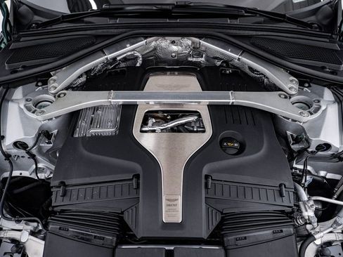 Used 2025 Aston Martin DBX 707 image 32