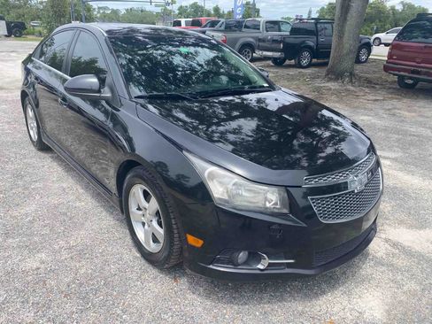 Used 2014 Chevrolet Cruze LT w/ All-Star Edition FWD image 2