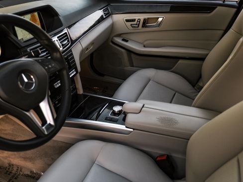 Used 2015 Mercedes-Benz E 350 E 350 w/ Premium 1 Package image 23