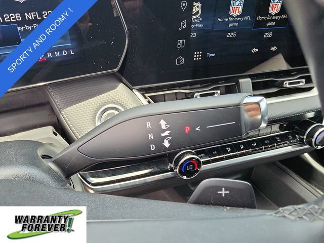 Used 2025 Chevrolet Equinox LT w/ Convenience Package II FWD image 21