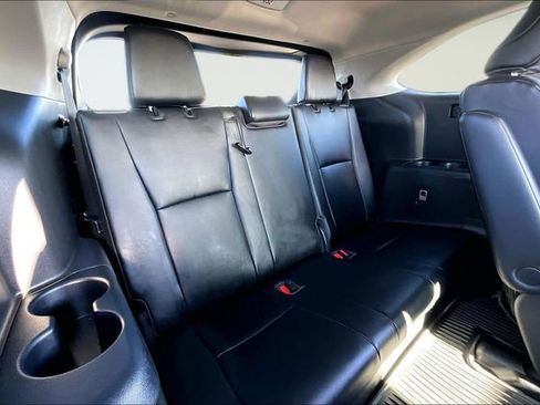Used 2023 Toyota Highlander XLE image 26