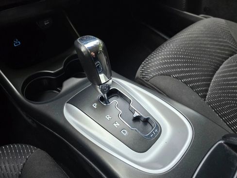 Used 2019 Dodge Journey SE w/ Premium Group image 30