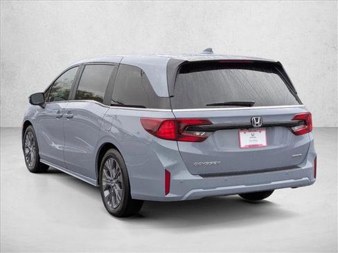 Certified 2026 Honda Odyssey Touring image 8