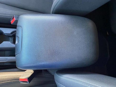 Used 2016 Jeep Wrangler Unlimited Sahara w/ Connectivity Group image 15