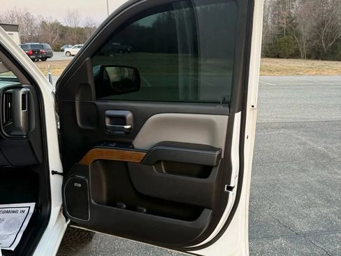 Used 2018 Chevrolet Silverado 1500 LTZ w/ Sport Package AWD/4WD image 35