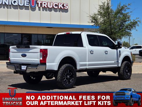 Used 2017 Ford F250 Lariat w/ Lariat Ultimate Package AWD/4WD image 6
