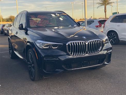 Used 2023 BMW X5 xDrive40i w/ M Sport Package image 3