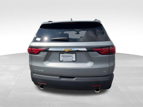 Used 2023 Chevrolet Traverse LT FWD image 6