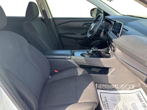 Used 2024 Nissan Rogue S FWD image 14