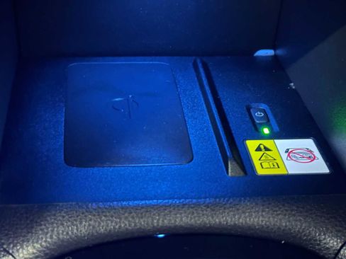 Certified 2023 Toyota Corolla Cross XLE w/ Convenience Package image 17