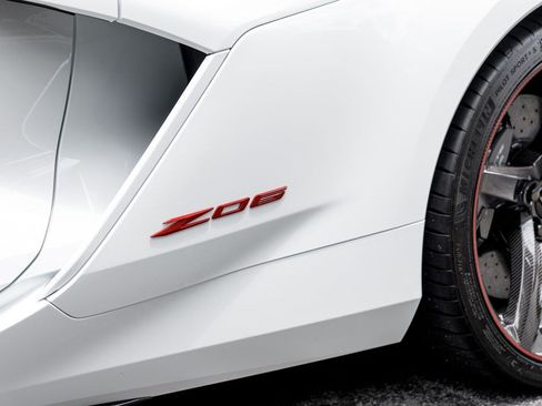 Used 2024 Chevrolet Corvette Z06 w/ Stealth Interior Trim Package RWD image 38