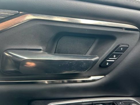 Used 2019 RAM 1500 Limited w/ Advanced Safety Group AWD/4WD image 17