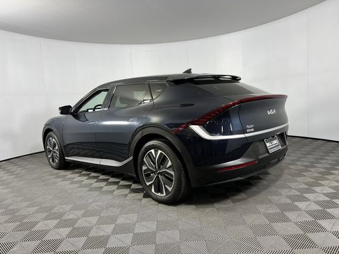 Used 2024 Kia EV6 Light image 9