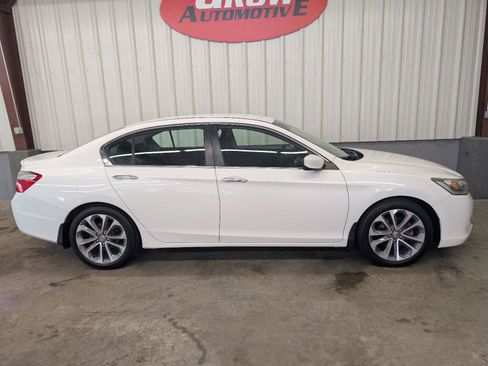 Used 2013 Honda Accord Sport image 12