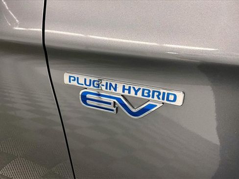 Used 2022 Mitsubishi Outlander SEL image 30