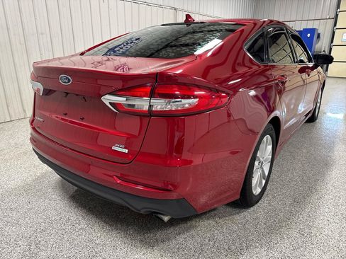 Used 2020 Ford Fusion SE FWD image 7