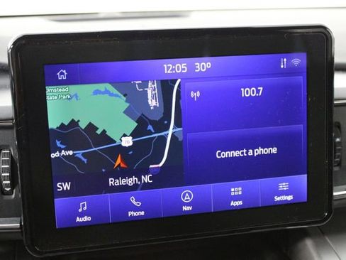 Used 2021 Ford Explorer XLT w/ Equipment Group 202A AWD/4WD image 37