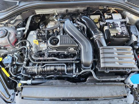 Certified 2025 Volkswagen Jetta SE image 16