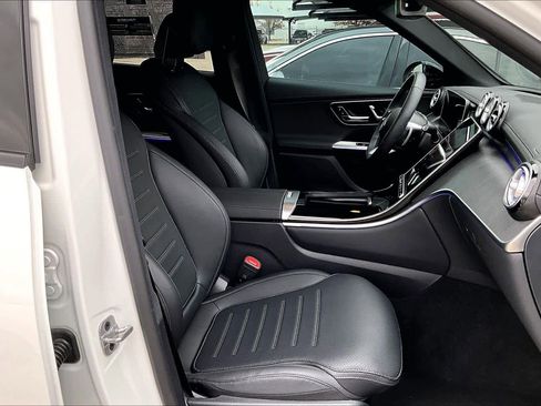 Certified 2025 Mercedes-Benz GLC 300 4MATIC image 9