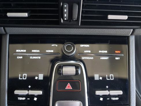 Used 2019 Porsche Cayenne S AWD/4WD image 24