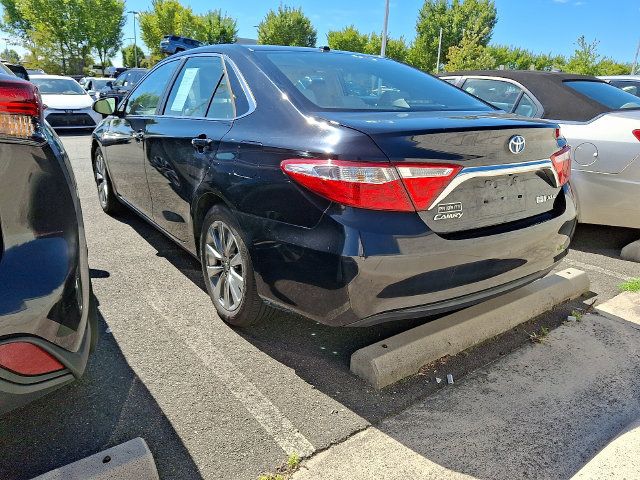 Used 2015 Toyota Camry XLE w/ Moonroof Package FWD image 6