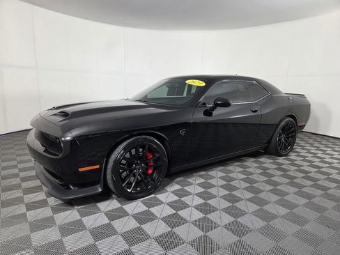 Used 2023 Dodge Challenger SRT Hellcat image 8