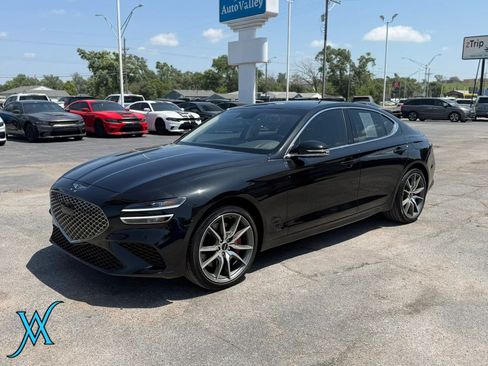 Used 2025 Genesis G70 2.5T RWD image 3