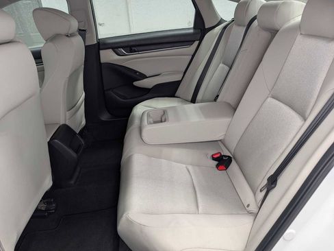 Used 2018 Honda Accord LX image 19