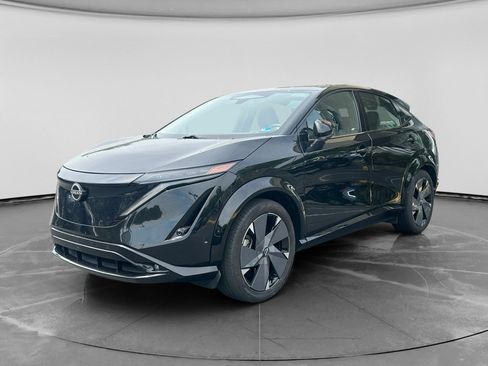 Used 2023 Nissan Ariya AWD/4WD image 1