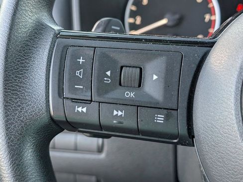 Certified 2023 Nissan Rogue SV image 18