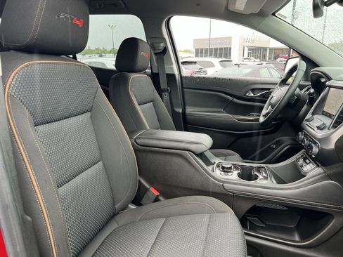 Used 2023 GMC Acadia AT4 image 27