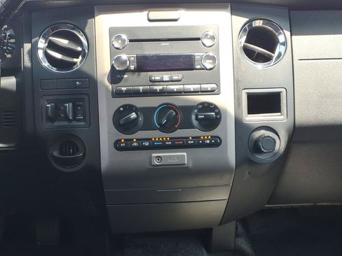 Used 2017 Ford Expedition XL RWD image 16