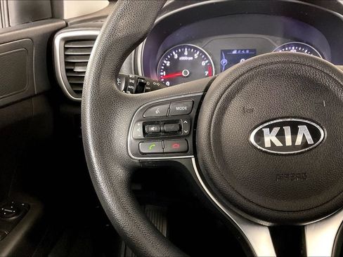 Used 2017 Kia Sportage LX AWD/4WD image 18