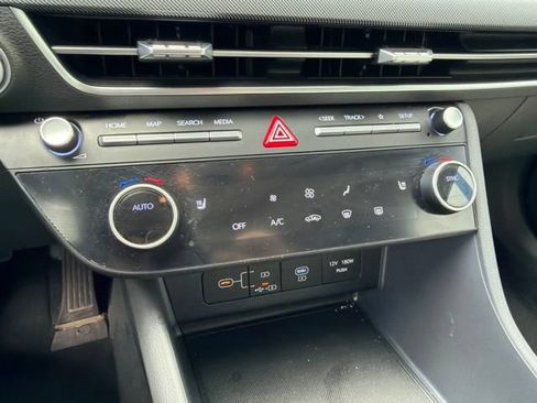 Used 2025 Hyundai Sonata SEL FWD image 21
