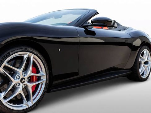 Certified 2024 Ferrari Roma Spider RWD image 31