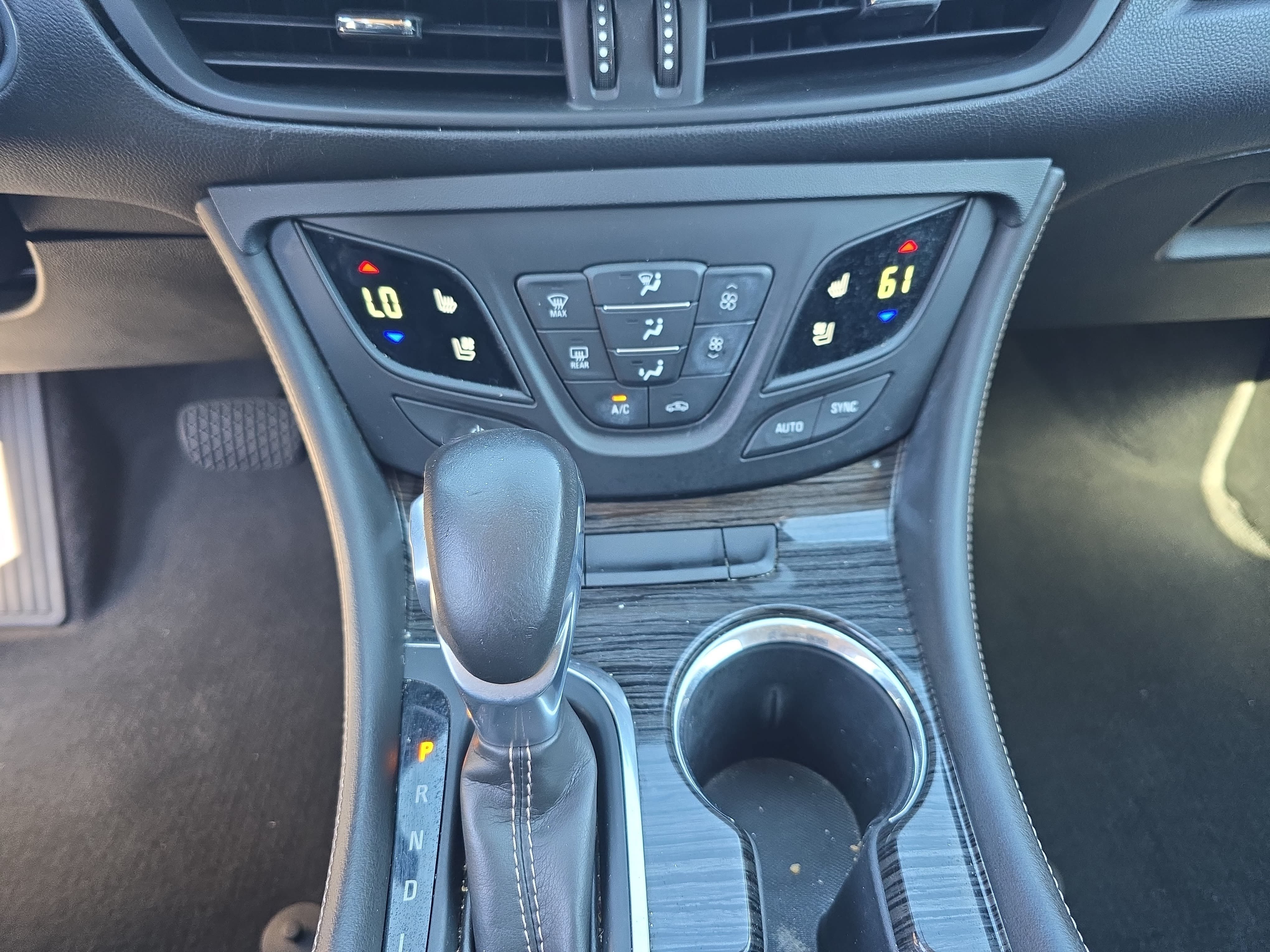 Used 2017 Buick Envision Premium w/ Driver Confidence Package AWD/4WD image 25