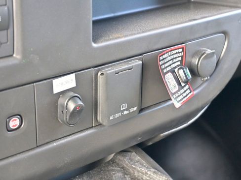 New 2025 GMC Savana 3500 w/ Power Convenience Package RWD image 32
