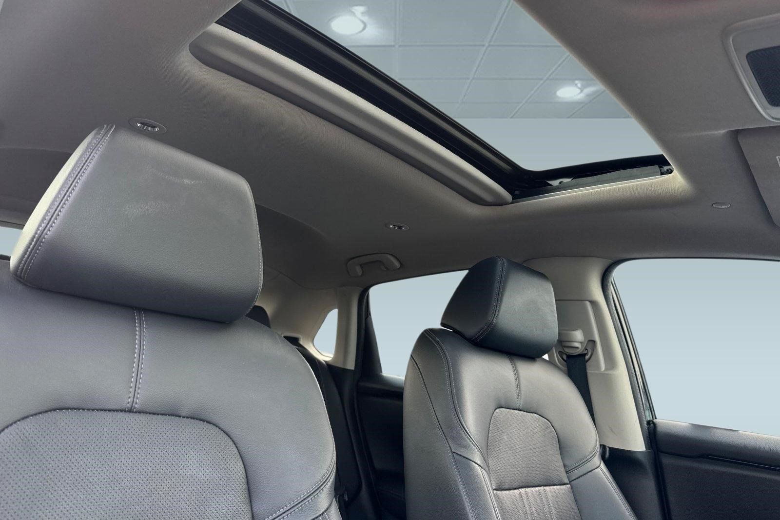 Certified 2024 Honda HR-V EX-L image 24