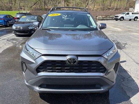 Used 2021 Toyota RAV4 LE image 8