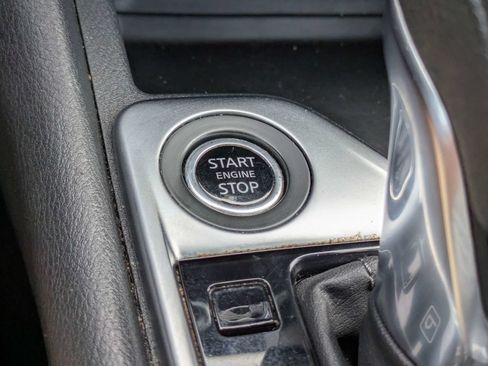 Used 2024 Nissan Sentra SV FWD image 25