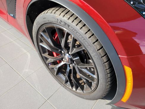 Used 2016 Chevrolet Corvette Z06 w/ 3LZ Preferred Equipment Group image 4