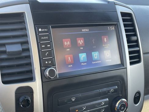 Used 2019 Nissan Frontier S image 24