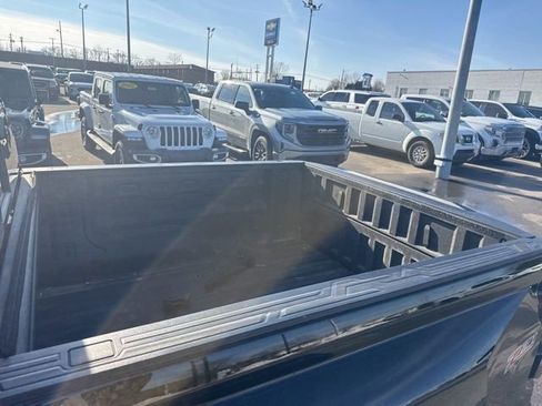 Used 2024 Chevrolet Colorado Z71 w/ Z71 Convenience Package 2 image 10