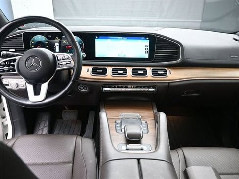 Used 2021 Mercedes-Benz GLS 450 4MATIC image 2