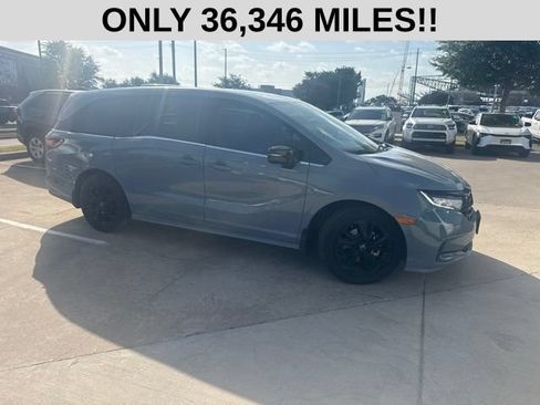 Used 2024 Honda Odyssey Sport image 2